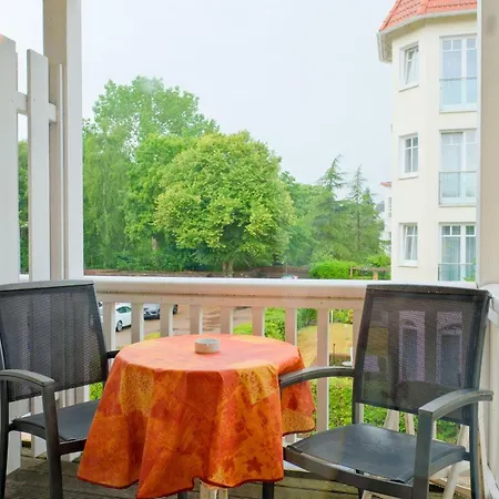 Apartmenthaus Sonnenburg 12 * Ostseebad Kühlungsborn