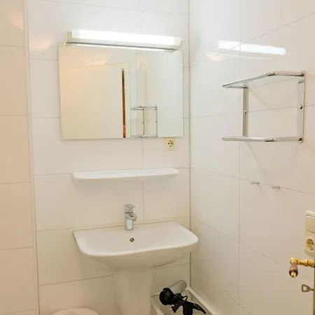 Apartmenthaus Sonnenburg 12 Kühlungsborn